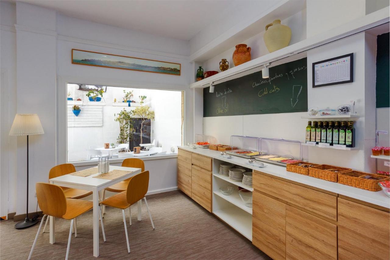 Apartamentos Los Cantaros Эль-Пуэрто-де-Санта-Мария Экстерьер фото