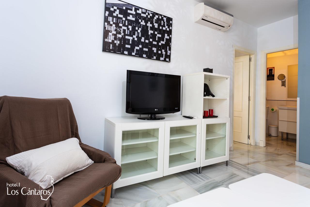 Apartamentos Los Cantaros Эль-Пуэрто-де-Санта-Мария Экстерьер фото