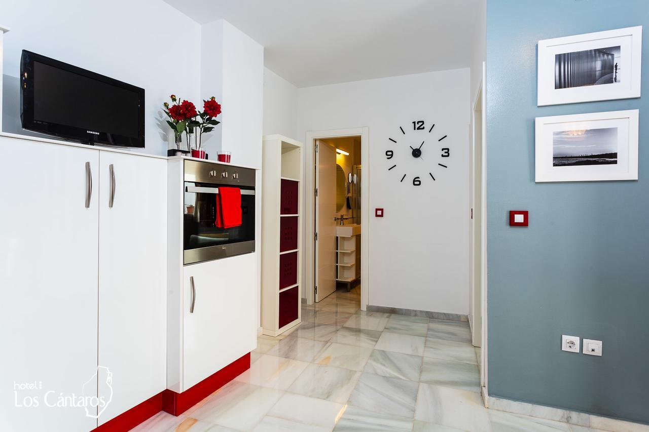 Apartamentos Los Cantaros Эль-Пуэрто-де-Санта-Мария Экстерьер фото