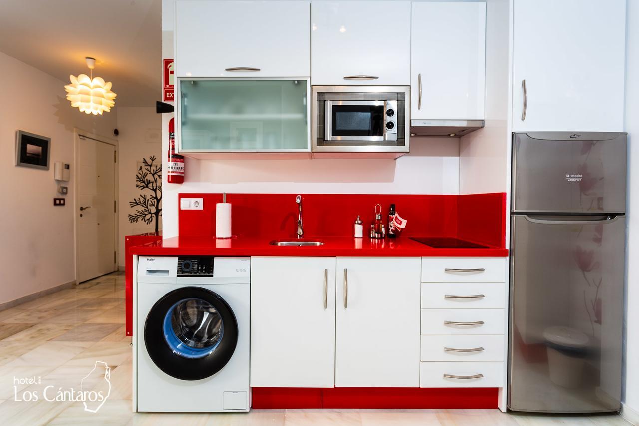 Apartamentos Los Cantaros Эль-Пуэрто-де-Санта-Мария Экстерьер фото