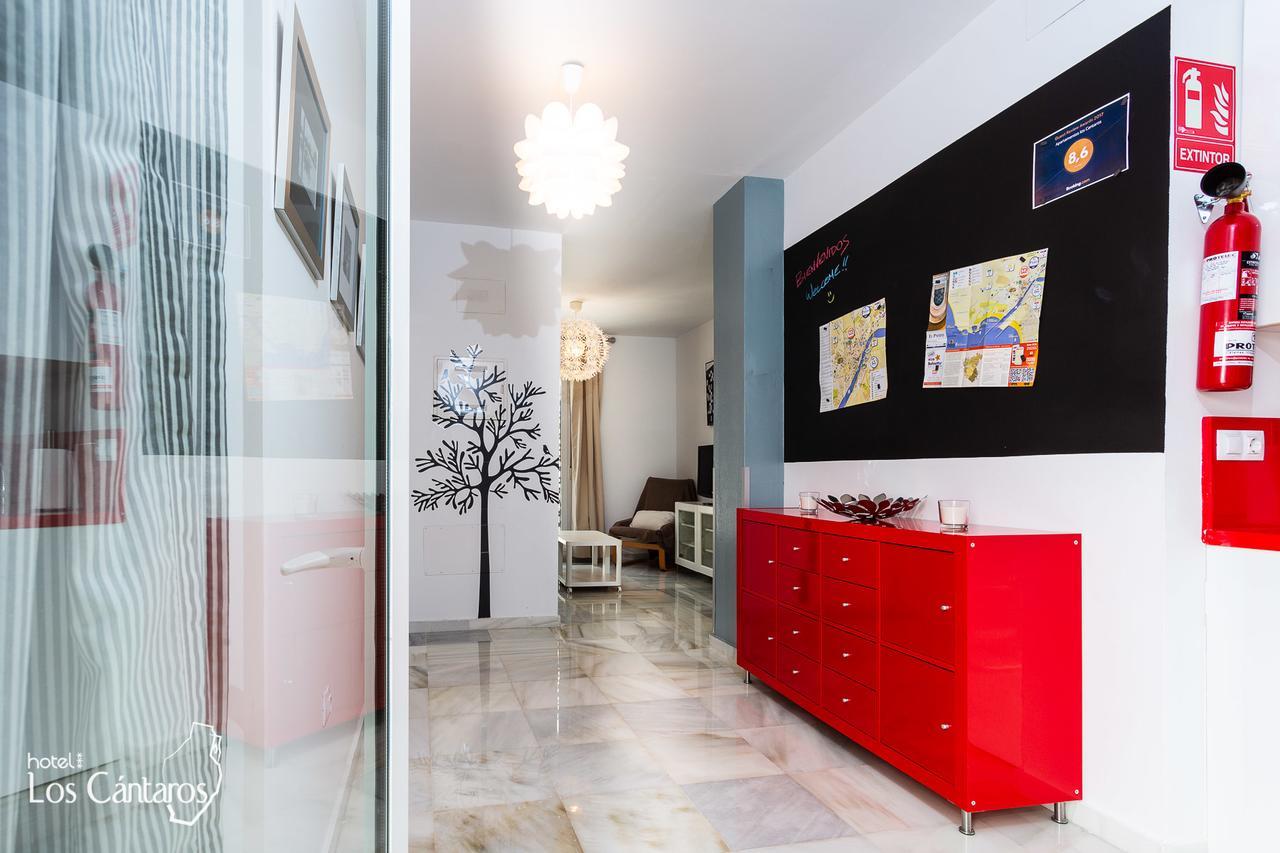 Apartamentos Los Cantaros Эль-Пуэрто-де-Санта-Мария Экстерьер фото