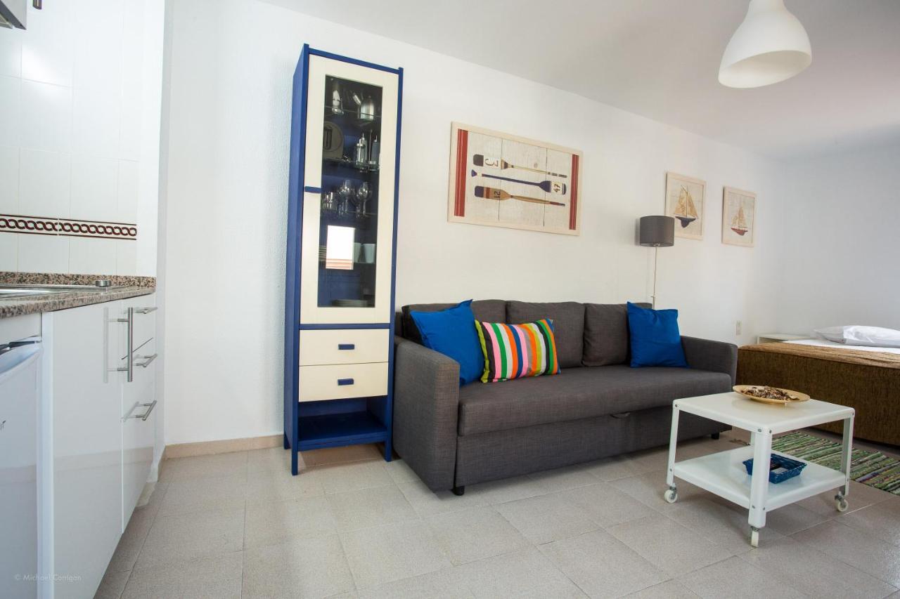 Apartamentos Los Cantaros Эль-Пуэрто-де-Санта-Мария Экстерьер фото